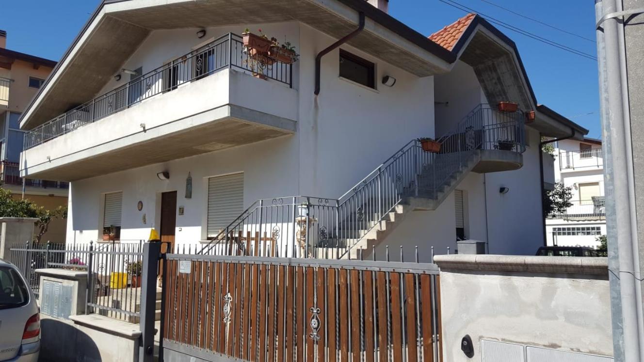 La Casa Di Cindy Villa Montesilvano Marina Buitenkant foto
